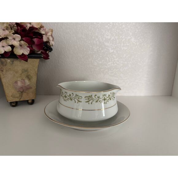 Vintage Allegro Fine China Japan Gravy Boat with Attached Underplate - Picture 7 of 7